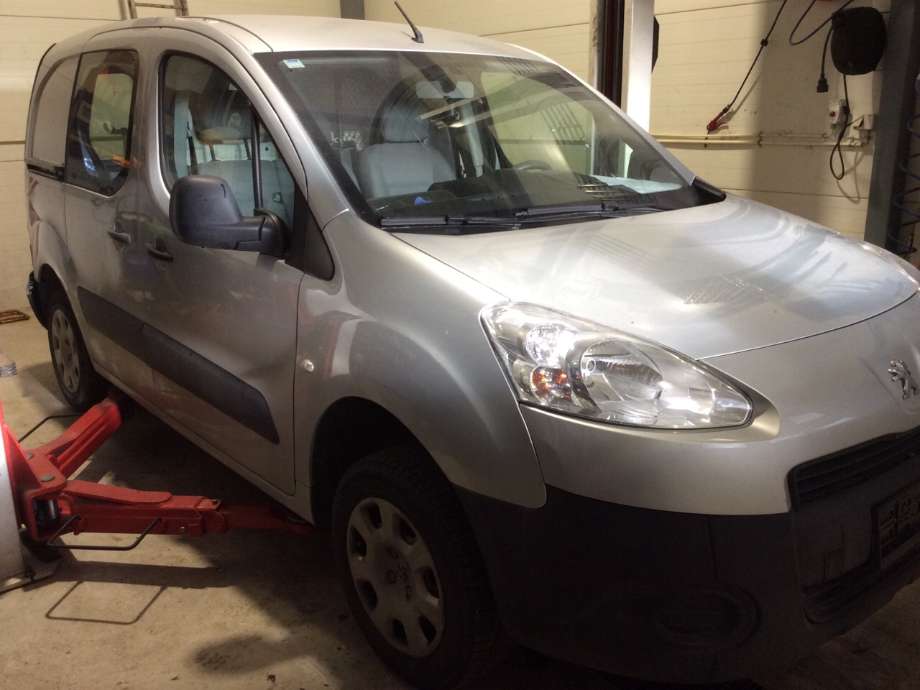 Peugeot Partner 2008-2015 (Type II, Fase 1) , Motorkode: 9HF, Girkassekode: 