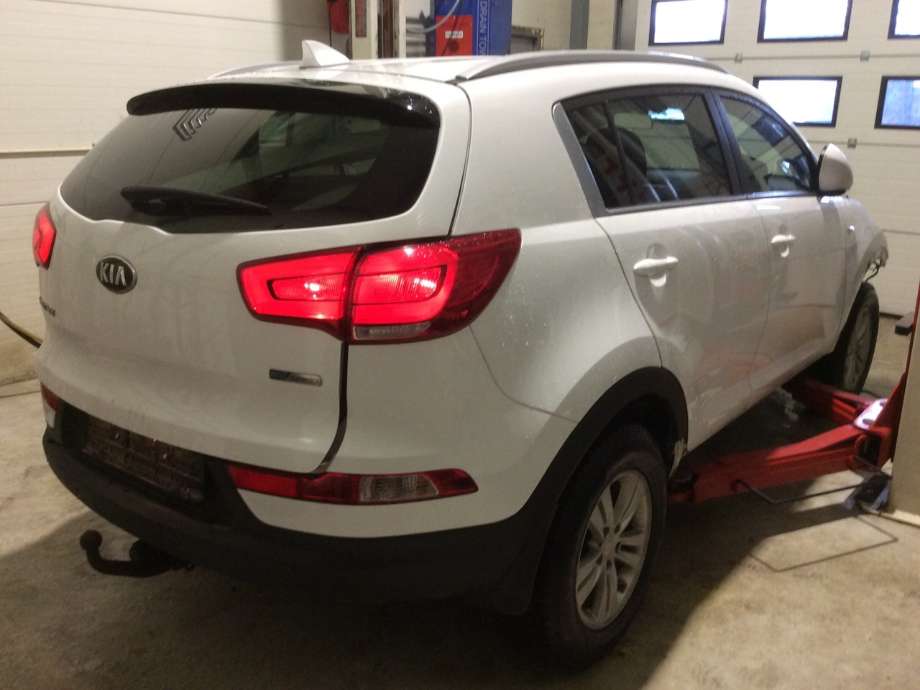 Kia Sportage 2010-2016 (Type III) , Motorkode: D4FD, Girkassekode: 