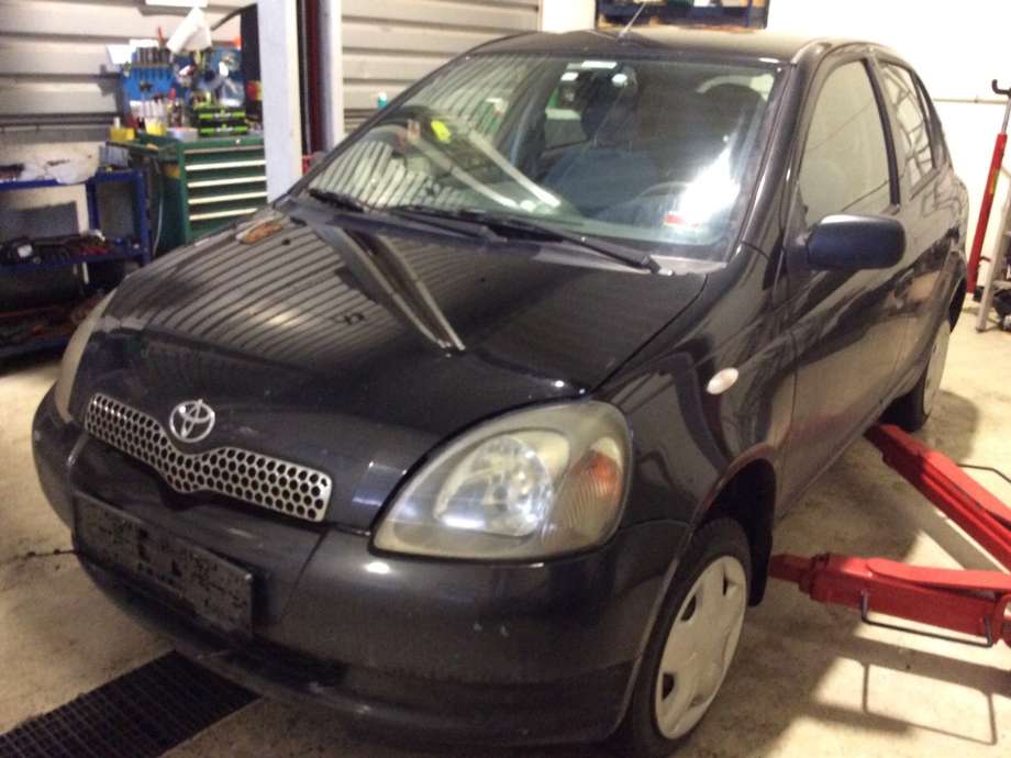 Toyota Yaris 1999-2003 (Type I, Fase 1) , Motorkode: 2NZ-FE, Girkassekode: 