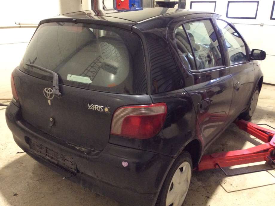 Toyota Yaris 1999-2003 (Type I, Fase 1) , Motorkode: 2NZ-FE, Girkassekode: 