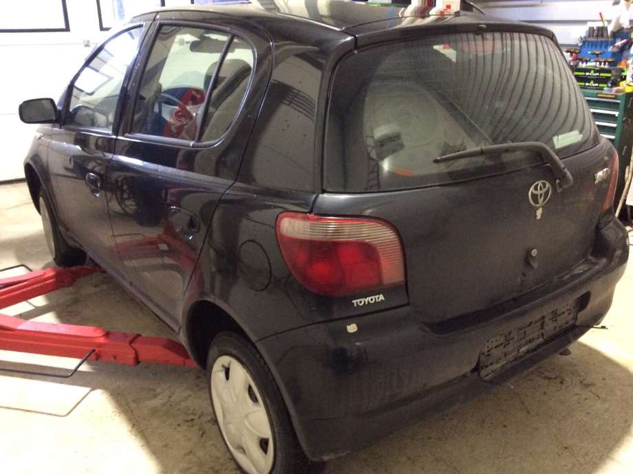 Toyota Yaris 1999-2003 (Type I, Fase 1) , Motorkode: 2NZ-FE, Girkassekode: 