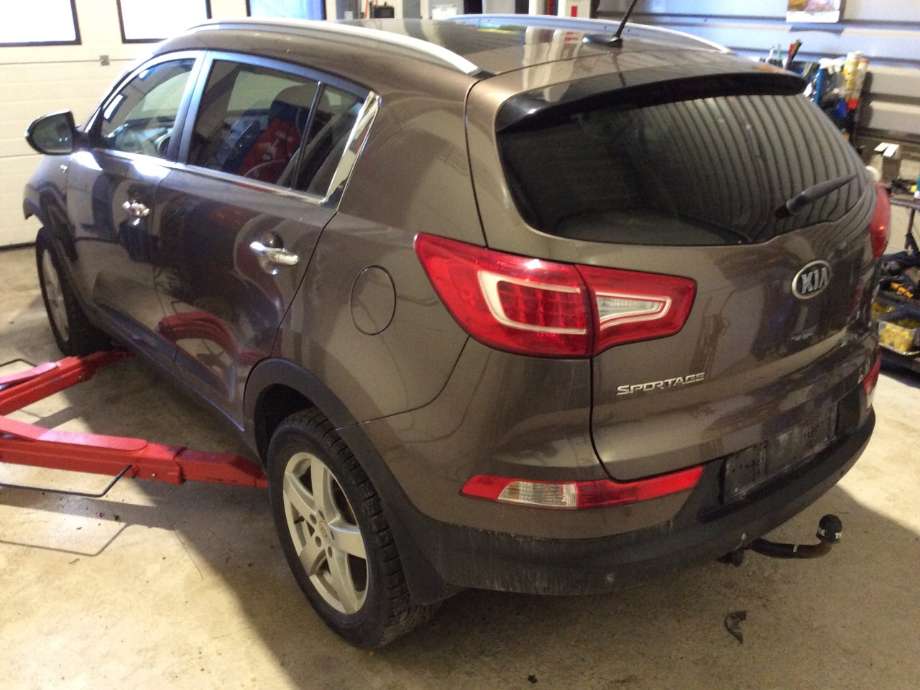 Kia Sportage 2010-2016 (Type III) , Motorkode: D4HA, Girkassekode: