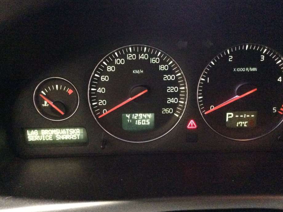 Volvo XC70 2001-2004 (Type I, Fase 1) , Motorkode: D5244T, Girkassekode: 