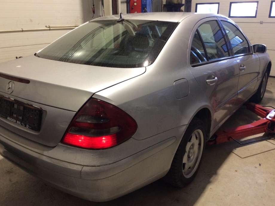 Mercedes E-Klasse 2002-2006 (Fase 1) (W211) (W211), Motorkode: OM646.951, Girkassekode: 