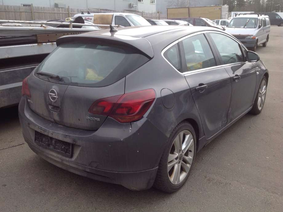 Opel Astra J 2010-2015 , Motorkode: A17DTJ, Girkassekode: