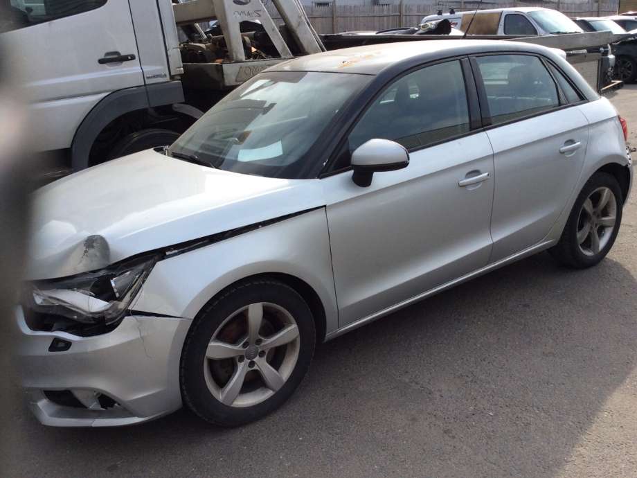 Audi A1 2010-2014 (Type I, Fase 1) , Motorkode: CAXA, Girkassekode: 
