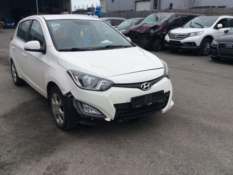 Hyundai i20 2009-2014 (Type I) , Motorkode: G4FA, Girkassekode: UT87