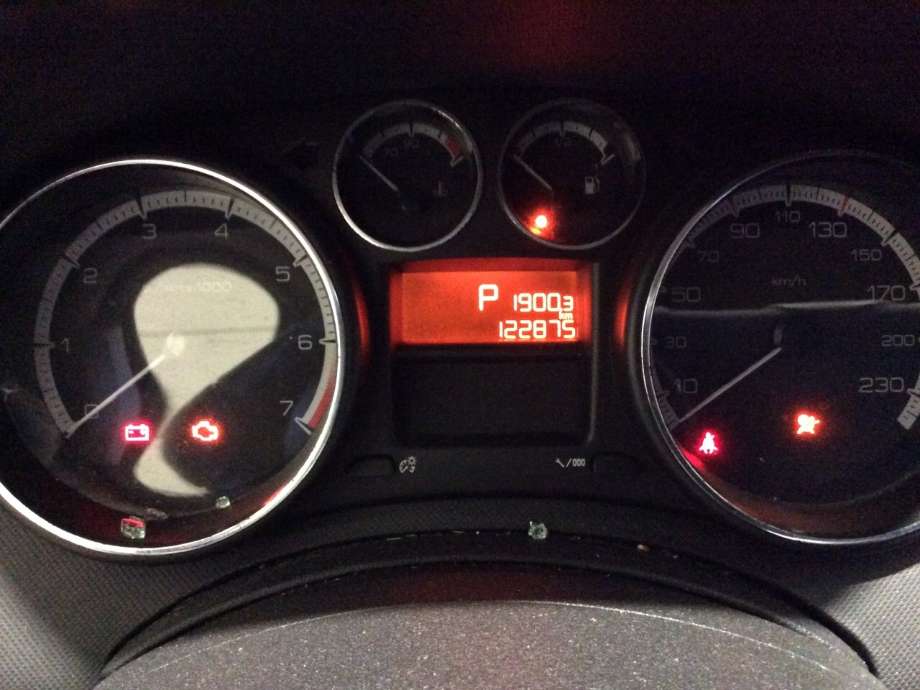 Peugeot 308 2011-2013 (Type I, Fase 2) , Motorkode: 5FS;5FW, Girkassekode: 