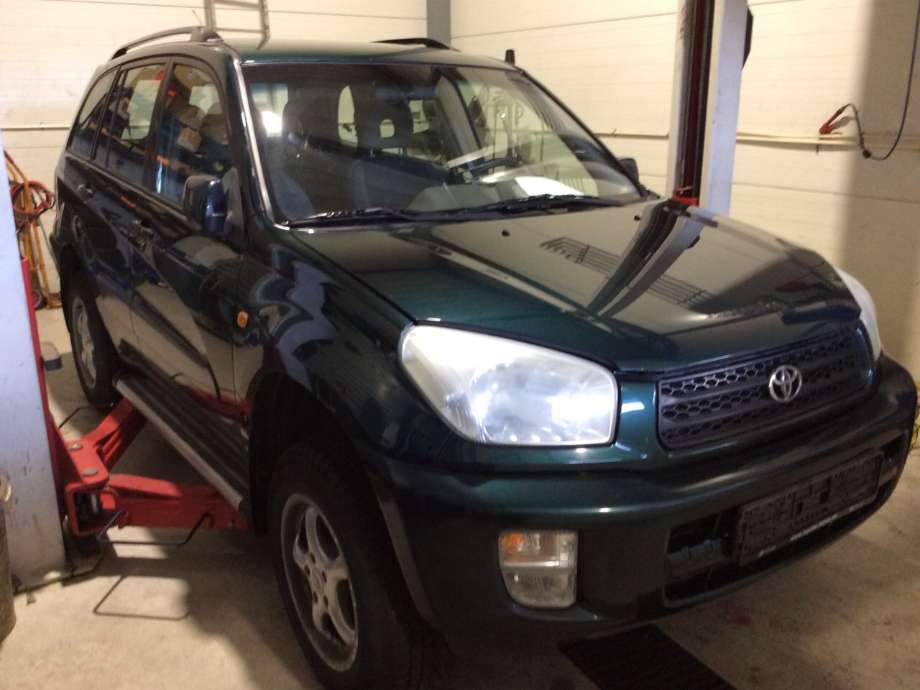Toyota RAV4 2000-2006 (Type II) , Motorkode: 1AZ-FE, Girkassekode: 