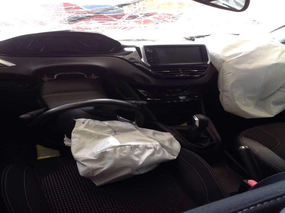 Peugeot 208 2012-2019 (Type I) , Motorkode: HMR;HMZ, Girkassekode: 