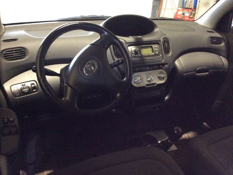 Toyota Yaris Verso 1999-2007 , Motorkode: 1ND-TV, Girkassekode: