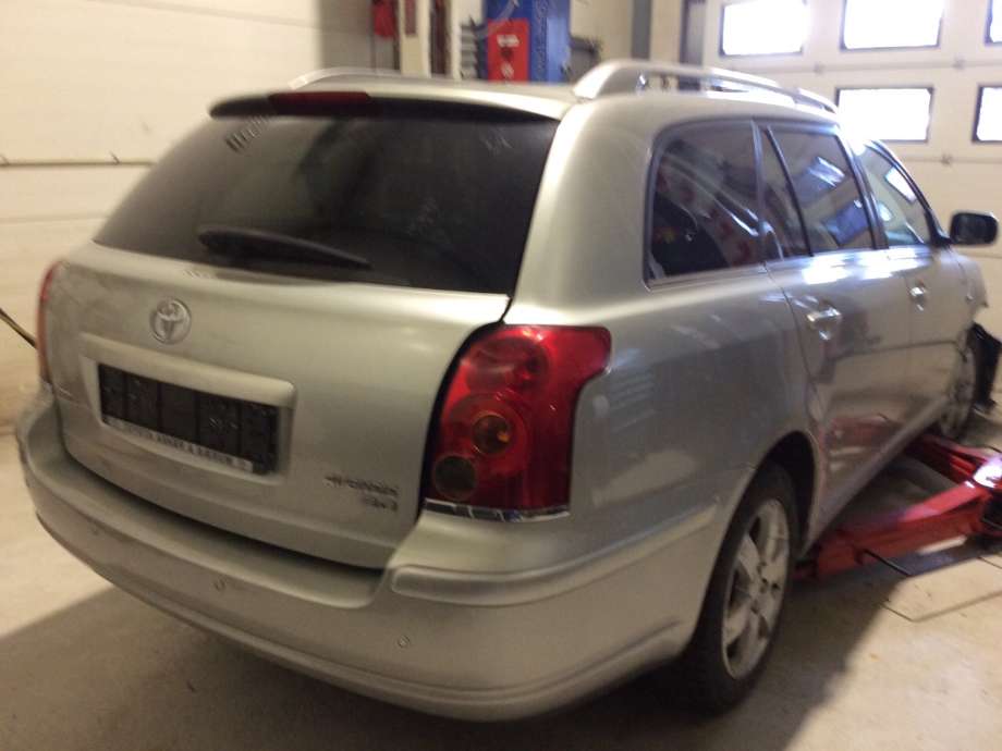 Toyota Avensis 2003-2008 (Type II) , Motorkode: 1AZ-FSE, Girkassekode: 