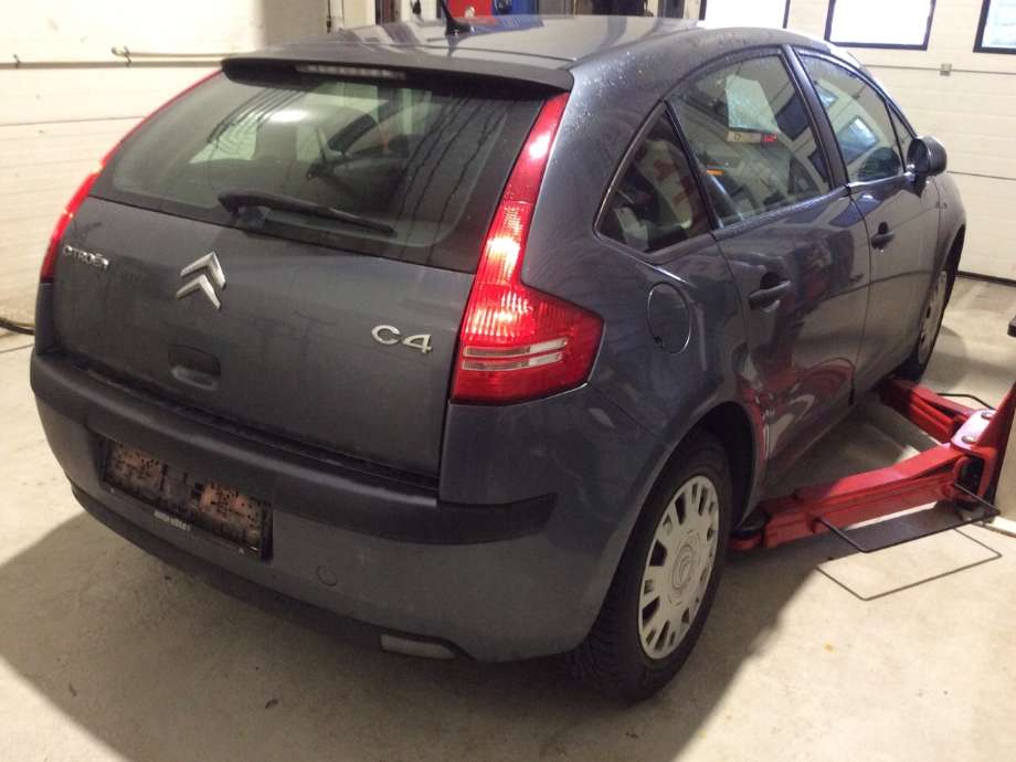 Citroën C4 2004-2011 (Type I) , Motorkode: KFU, Girkassekode: 