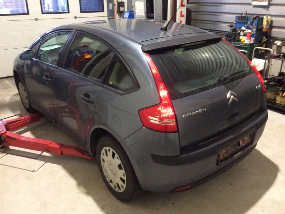 Citroën C4 2004-2011 (Type I) , Motorkode: KFU, Girkassekode: 