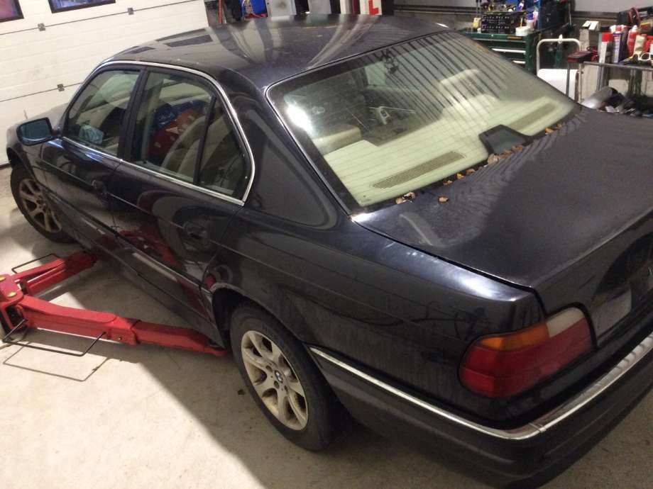 BMW 7-Serie 1993-2001 (E38) (E38), Motorkode: M52-B28, Girkassekode: 