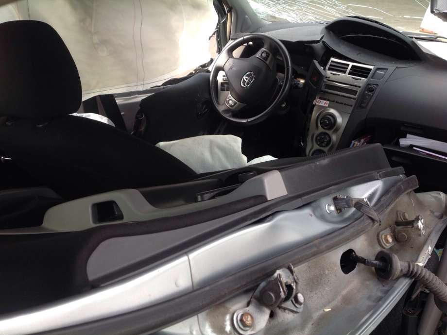 Toyota Yaris 2009-2011 (Type II, Fase 2) , Motorkode: 1NR-FE, Girkassekode:
