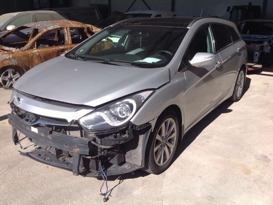 Hyundai i40 2012-2017 , Motorkode: D4FD, Girkassekode: 