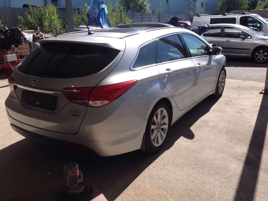 Hyundai i40 2012-2017 , Motorkode: D4FD, Girkassekode: 