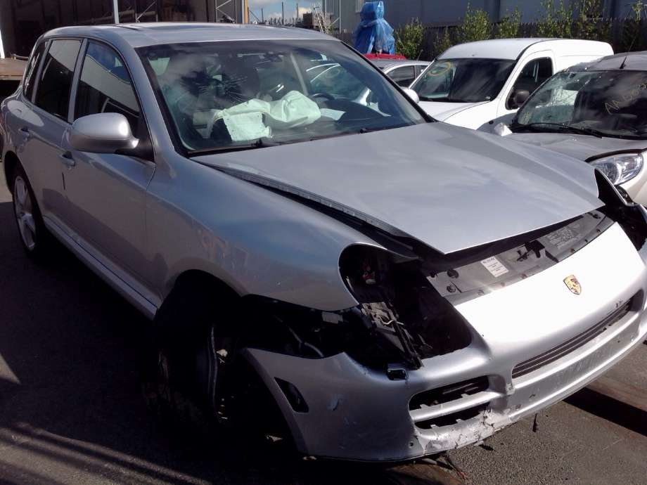 Porsche Cayenne 2002-2006 (Fase 1) (9PA) (9PA), Motorkode: BFD, Girkassekode: 