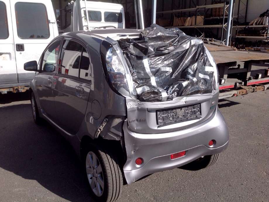 Mitsubishi i-MiEV 2010-->> , Motorkode: Y4F1, Girkassekode: 