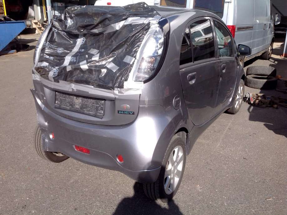 Mitsubishi i-MiEV 2010-->> , Motorkode: Y4F1, Girkassekode: 