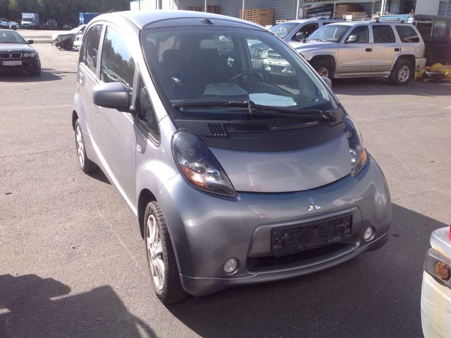 Mitsubishi i-MiEV 2010-->> , Motorkode: Y4F1, Girkassekode: 