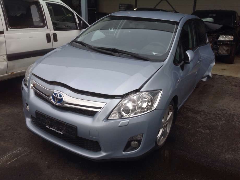 Toyota Auris 2010-2012 (Type I, Fase 2) , Motorkode: 2ZR-FXE, Girkassekode: 