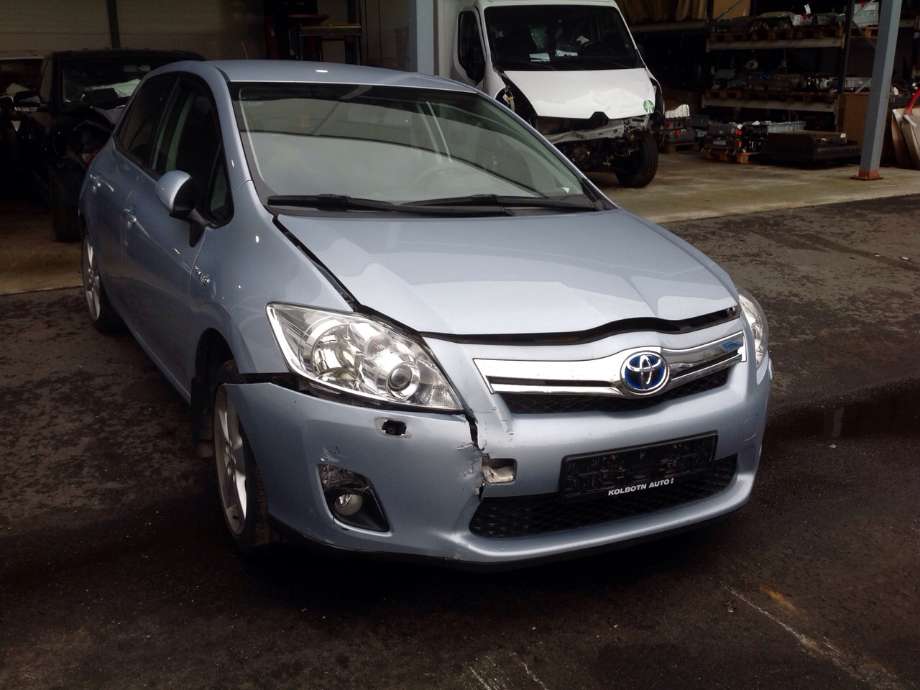 Toyota Auris 2010-2012 (Type I, Fase 2) , Motorkode: 2ZR-FXE, Girkassekode: 