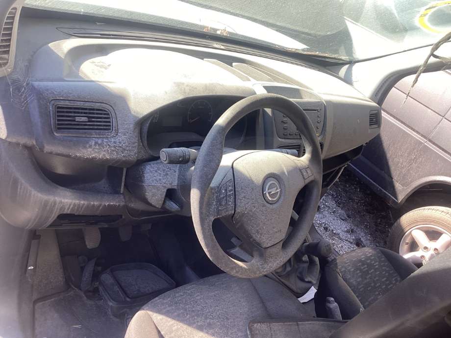 Opel Combo D 2012-2018 , Motorkode: A13FD, Girkassekode: 