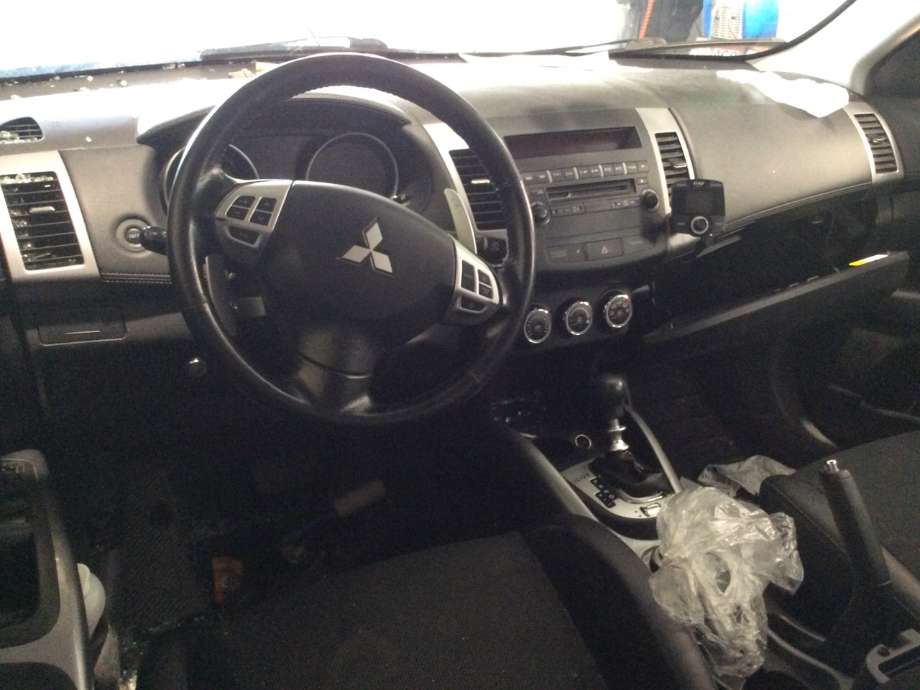 Mitsubishi Outlander 2010-2012 (Type II, Fase 2) , Motorkode: 4HK, Girkassekode: 
