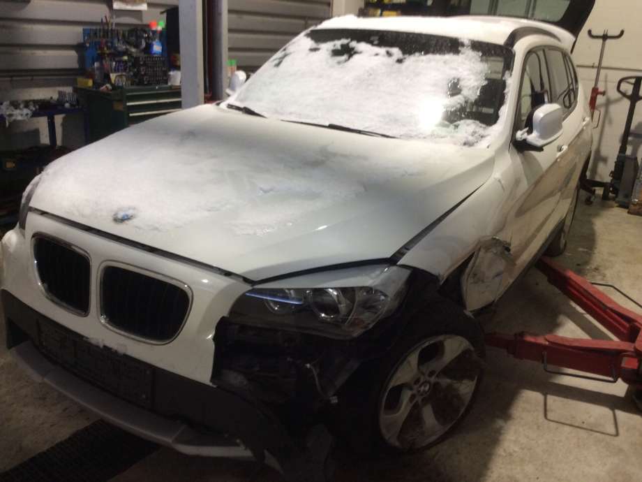 BMW X1 2009-2015 (E84) (E84), Motorkode: N47-D20C, Girkassekode: 