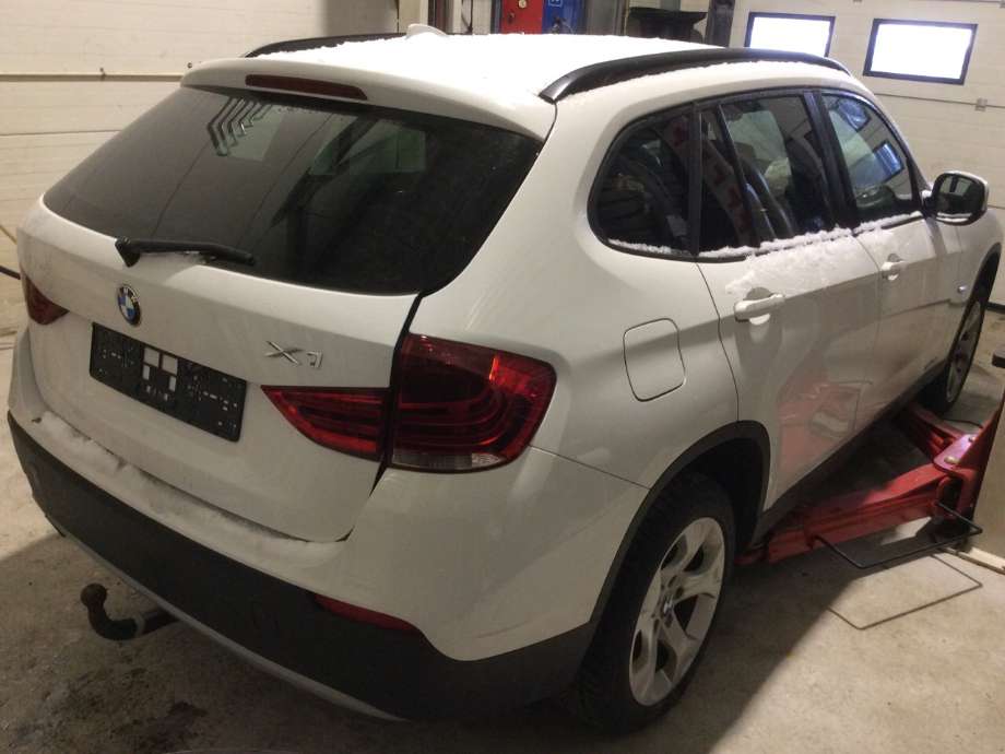 BMW X1 2009-2015 (E84) (E84), Motorkode: N47-D20C, Girkassekode: 
