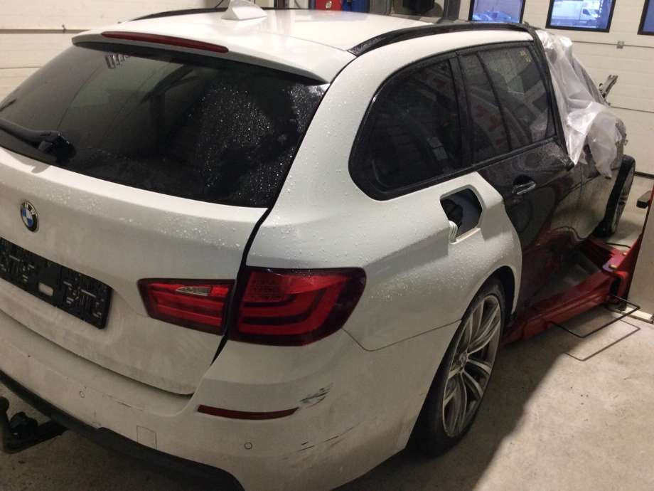 BMW 5-Serie 2010-2017 (F10/F11) (F10/F11), Motorkode: N47-D20C, Girkassekode: 