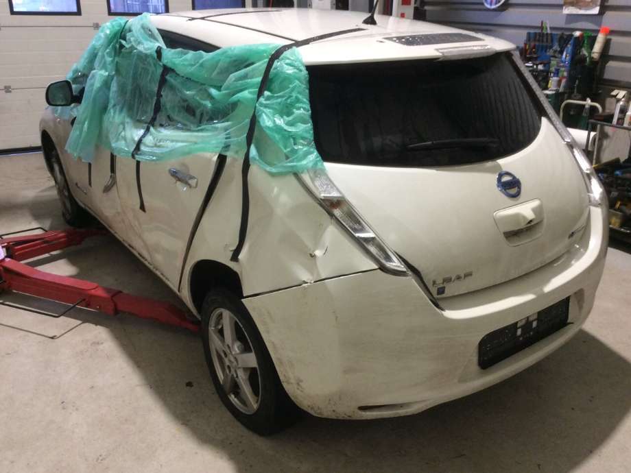 Nissan Leaf 2011-2017 (Type I) , Motorkode: EM61, Girkassekode: 