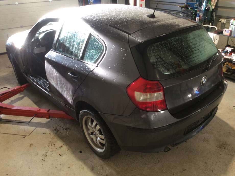 BMW 1-Serie 2004-2011 (E81/E82/E87/E88) (E81/E82/E87/E88), Motorkode: N45-B16A, Girkassekode: 