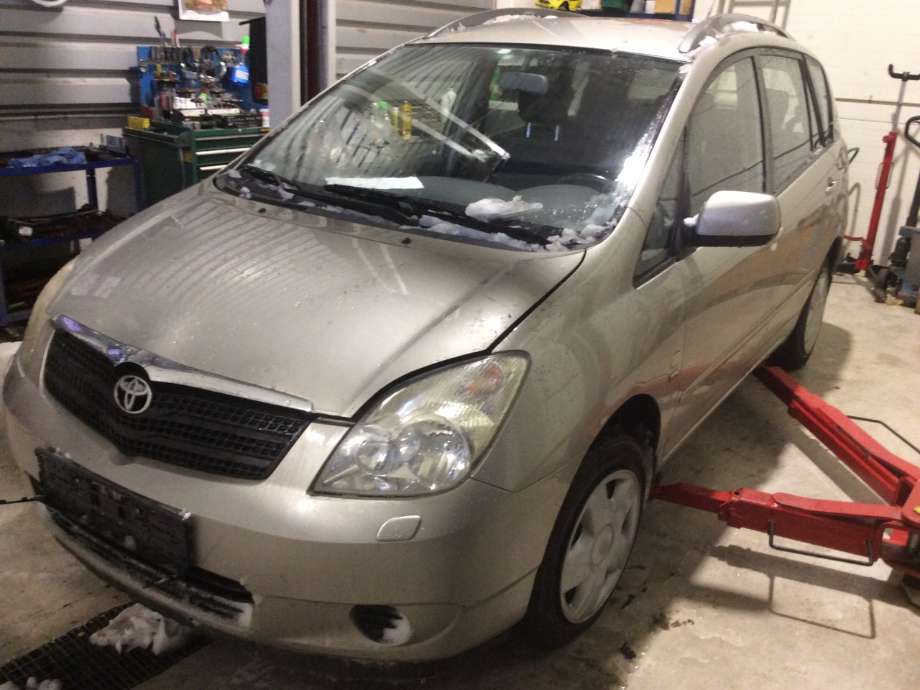 Toyota Verso 2002-2004 (COROLLA) (COROLLA), Motorkode: 1ZZ-FE, Girkassekode: 