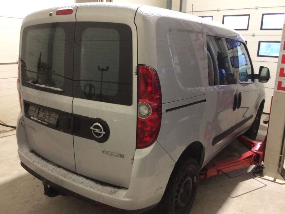 Opel Combo D 2012-2018 , Motorkode: A13FD, Girkassekode: 