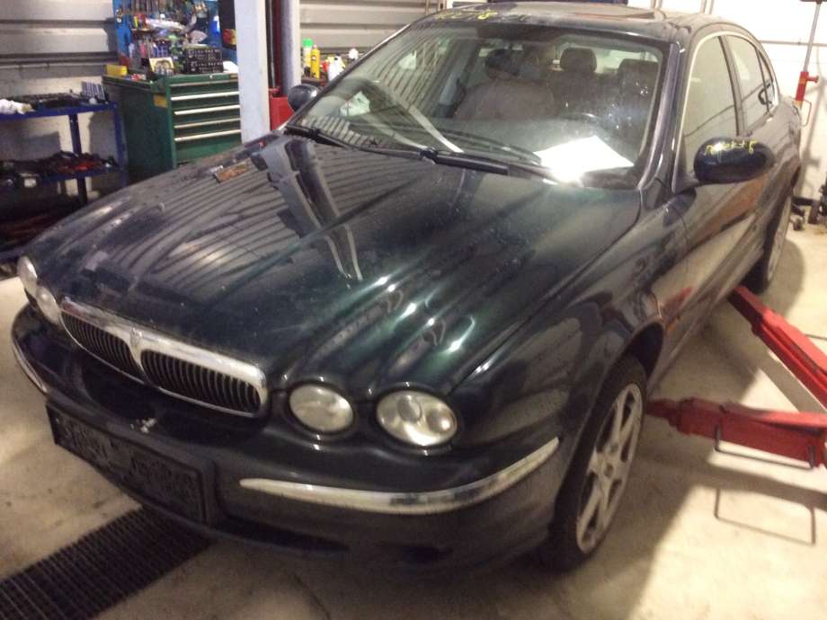 Jaguar X-TYPE 2001-2010 , Motorkode: XB, Girkassekode: 