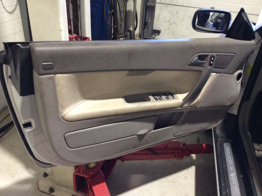 Volvo C70 2006-2010 (Type II, Fase 1) , Motorkode: 00000000000003801413, Girkassekode: 9