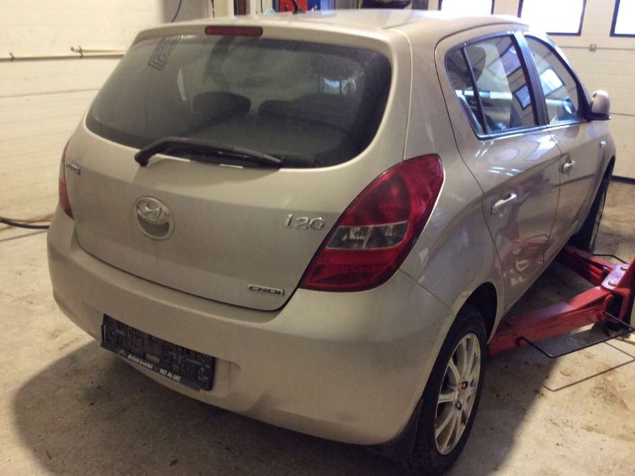 Hyundai i20 2009-2014 (Type I) , Motorkode: D4FC-L, Girkassekode: 