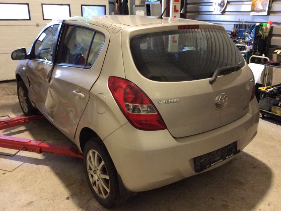 Hyundai i20 2009-2014 (Type I) , Motorkode: D4FC-L, Girkassekode: 