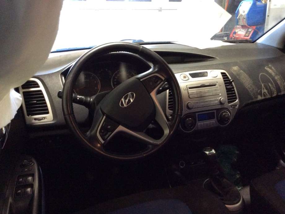Hyundai i20 2009-2014 (Type I) , Motorkode: D4FC-L, Girkassekode: 