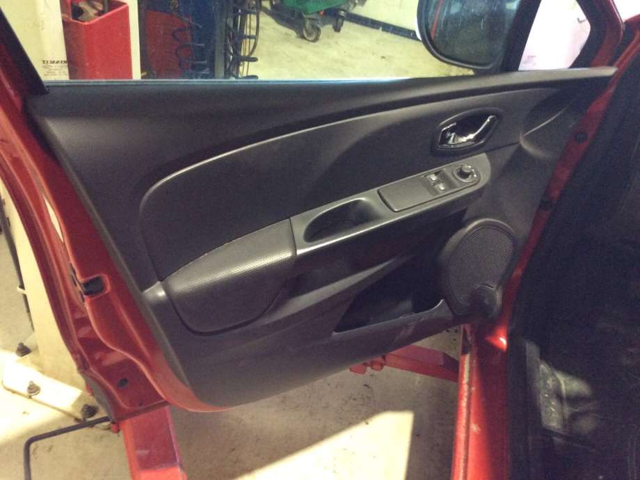 Renault Clio 2012-2016 (Type IV, Fase 1) , Motorkode: K9K-608, Girkassekode: