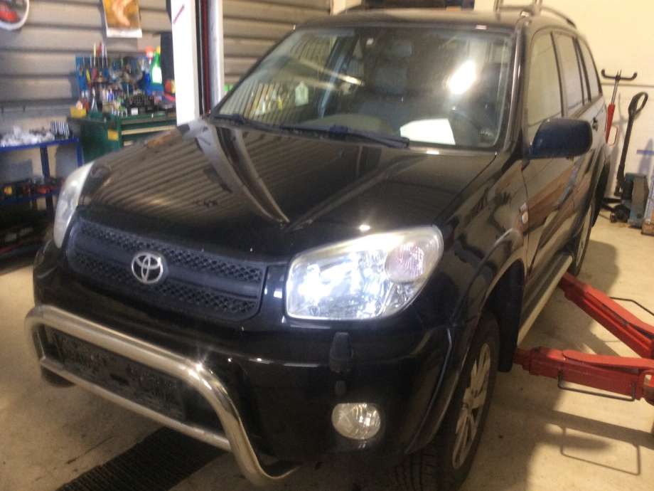 Toyota RAV4 2000-2006 (Type II) , Motorkode: 1AZ-FE, Girkassekode: