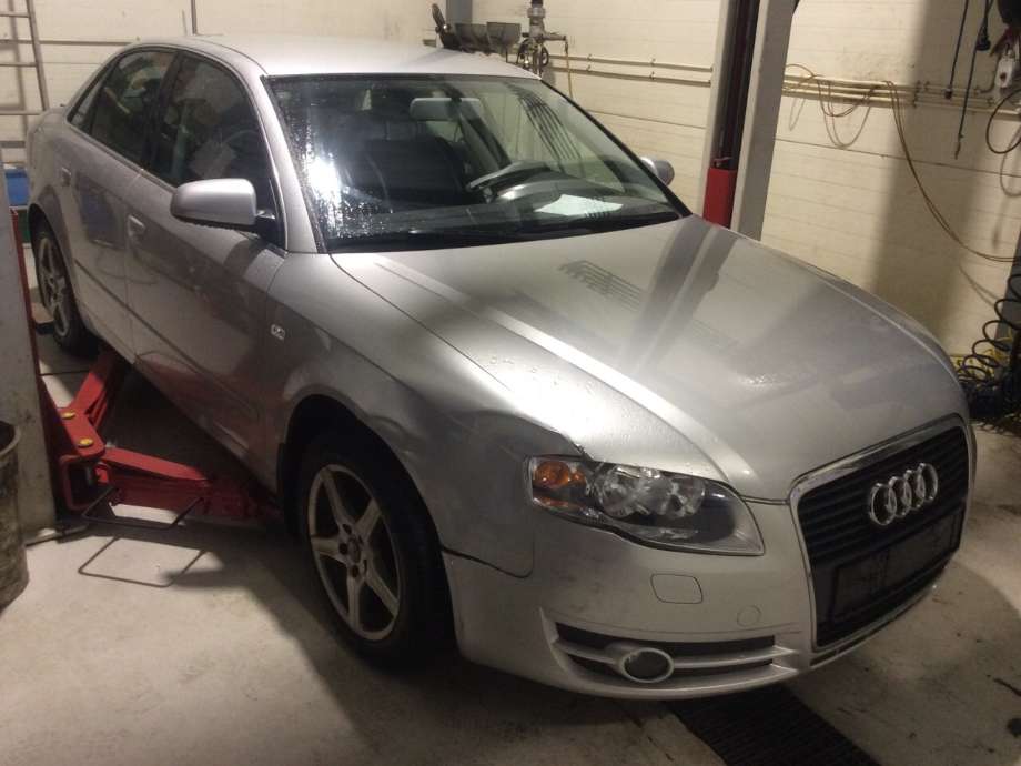 Audi A4 2001-2004 (Type II) (B6) (B6), Motorkode: BFB, Girkassekode: 