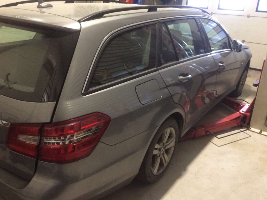 Mercedes E-Klasse 2009-2013 (Fase 1) (W212) (W212), Motorkode: OM651.925, Girkassekode: