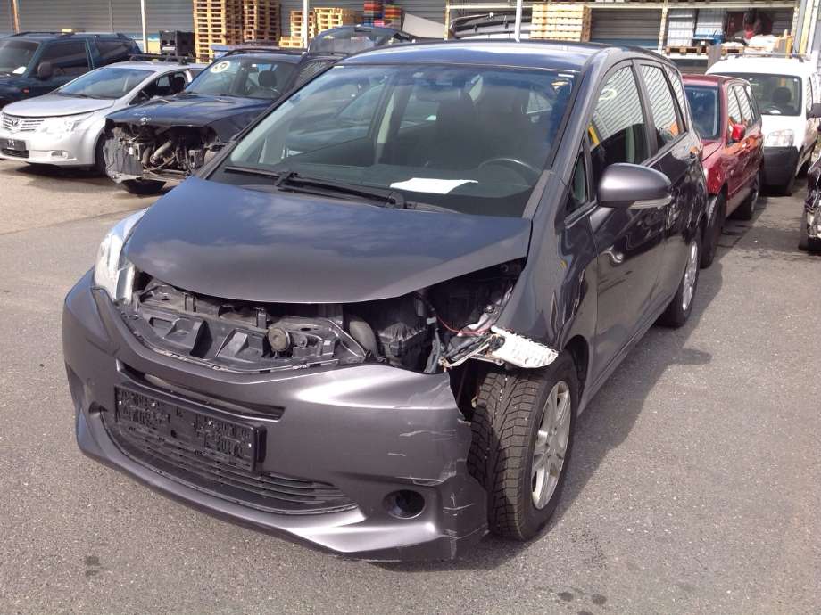 Subaru Trezia 2011-2013 , Motorkode: 1ND-TV, Girkassekode: 