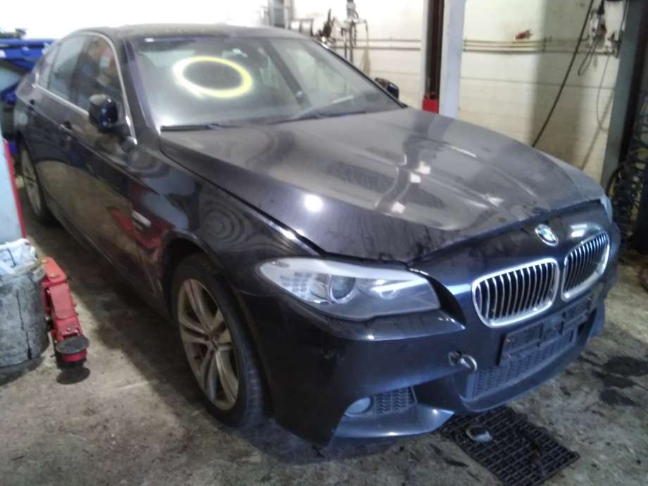 BMW 5-Serie 2010-2017 (F10/F11) (F10/F11), Motorkode: N57-D30A, Girkassekode: 