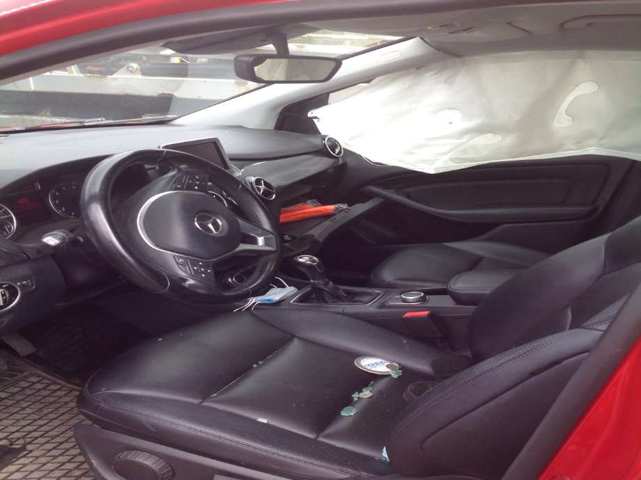 Mercedes B-Klasse 2011-2018 (W246) (W246), Motorkode: M270.910, Girkassekode: 
