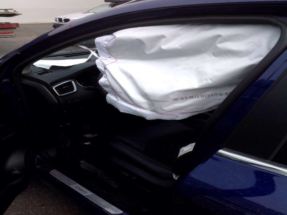 Nissan Qashqai 2014-2021 (Type II) , Motorkode: R9N-401, Girkassekode: